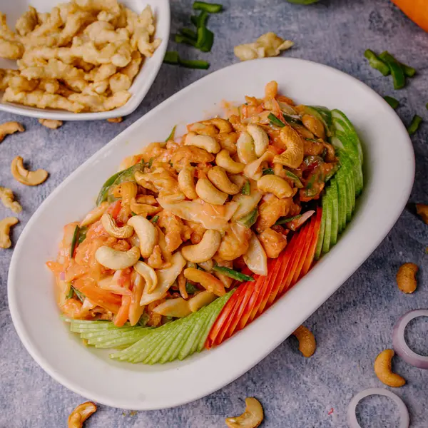 Chicken Cashewnut Salad